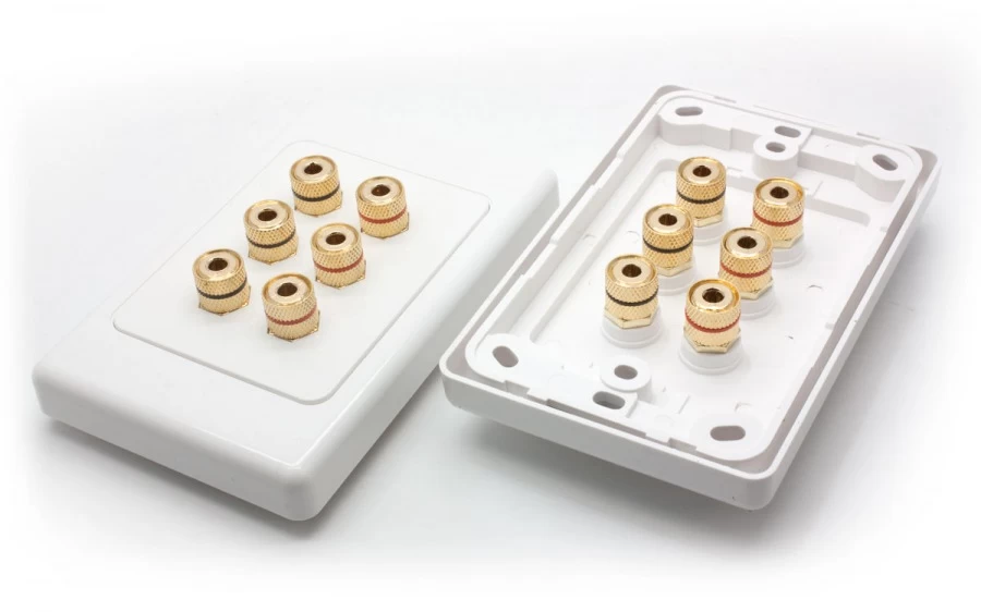 3 Speaker Hi-Fi Wall Plate (3 Red & 3 Black Terminals) 3 3 Speaker Hi-Fi Wall Plate (3 Red & 3 Black Terminals)